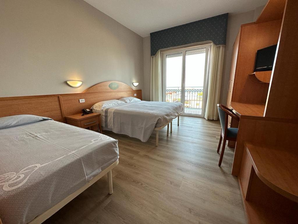 Hotel Costa Verde Pineto Eksteriør bilde