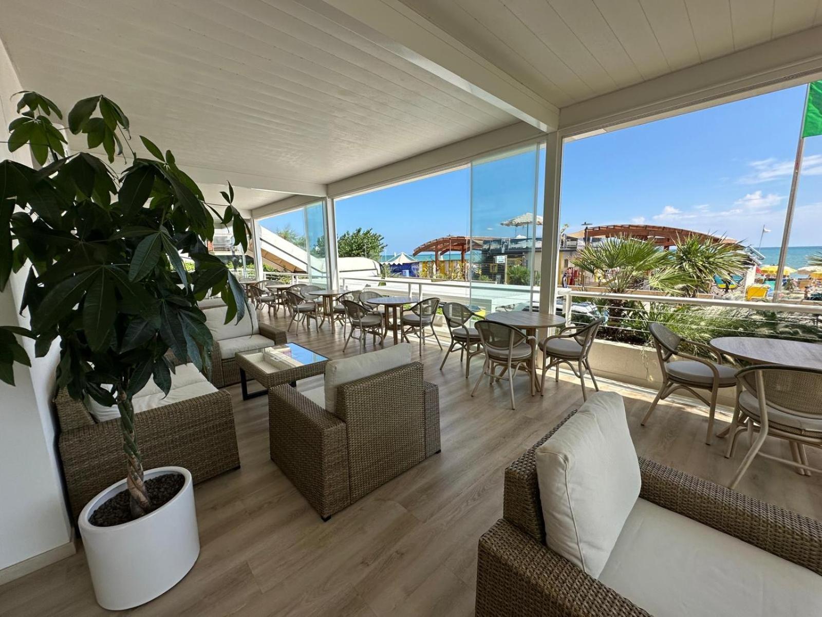 Hotel Costa Verde Pineto Eksteriør bilde