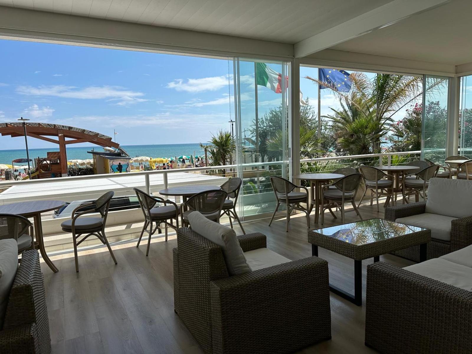 Hotel Costa Verde Pineto Eksteriør bilde